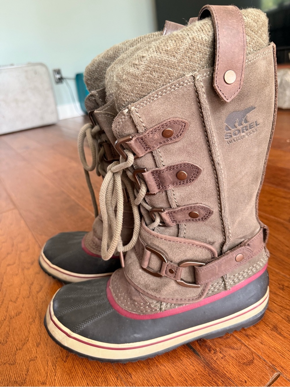 Sorel Leather Women's Waterproof Winter Lace-Up Boots